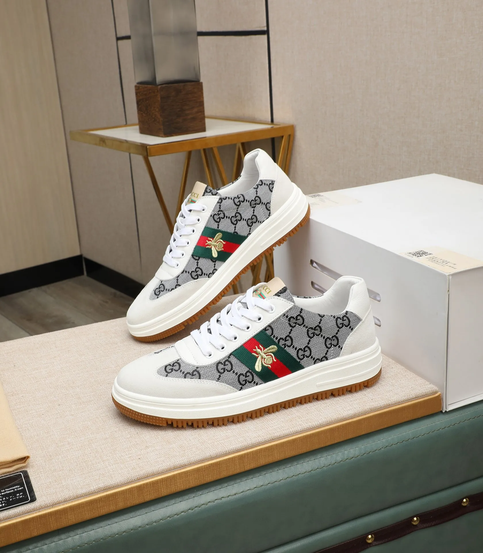 Men's shoes💰440 GUCCI🔍🔍2024 latest spring style On sale at the same time at the counter, original calfskin imported from Italy, genuine leather lining, (high-end, luxury, and class) exquisite workmanship, soles: original soles specially provided by the original factory, ⚠Exclusive double-layer movable molded soles are super comfortable⚠, real photos🎬The real ones are better🔍🔍"High quality·Follow the order" code number 38-44